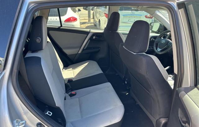 2T3WFREV6HW335448 Toyota Rav4 Xle
