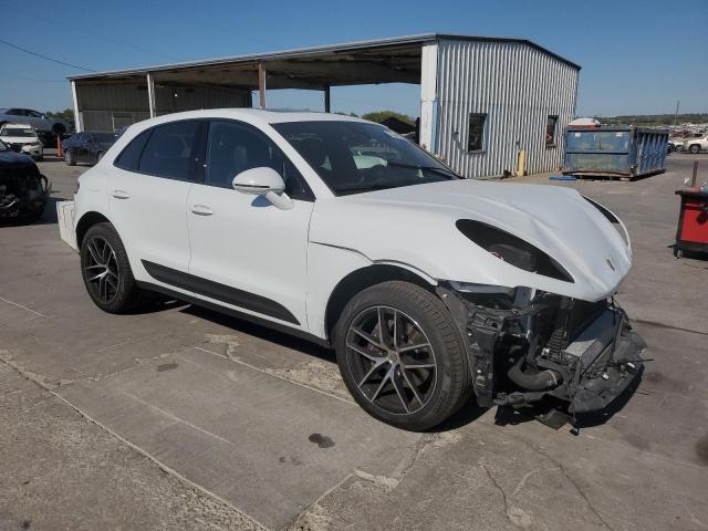 VIN WP1AA2A54NLB11792 2022 Porsche Macan no.4