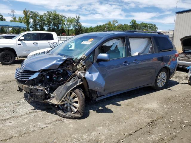 2016 Toyota Sienna LE