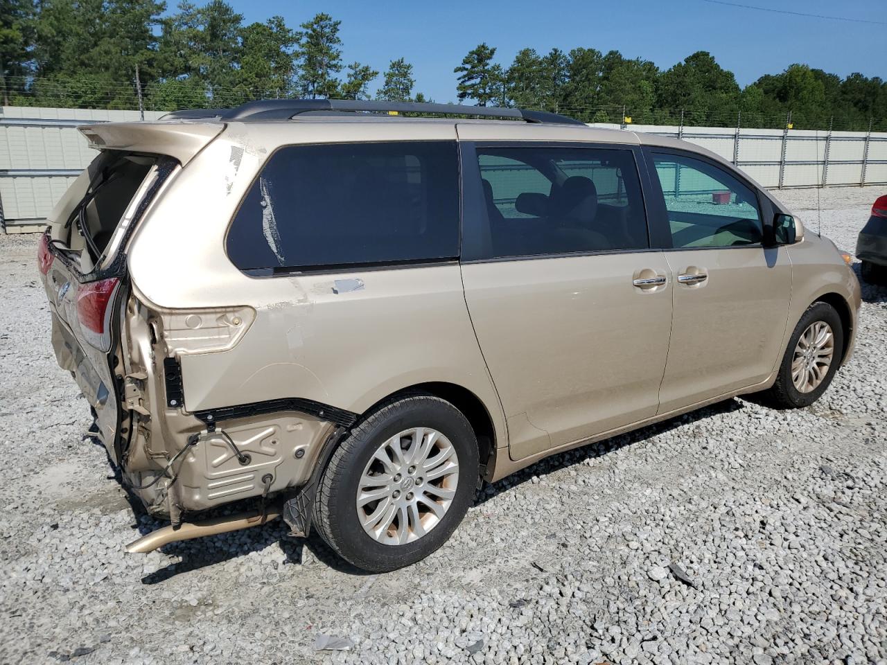 5TDYK3DC9DS395222 2013 Toyota Sienna Xle