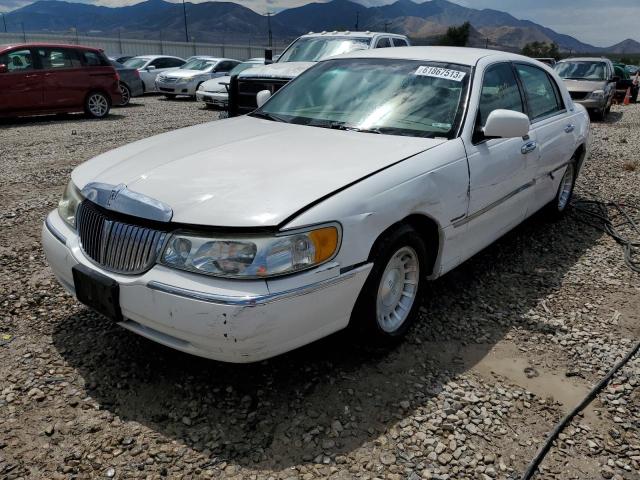 2001 Lincoln Town Car Executive