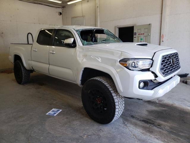  TOYOTA TACOMA 2022 Білий
