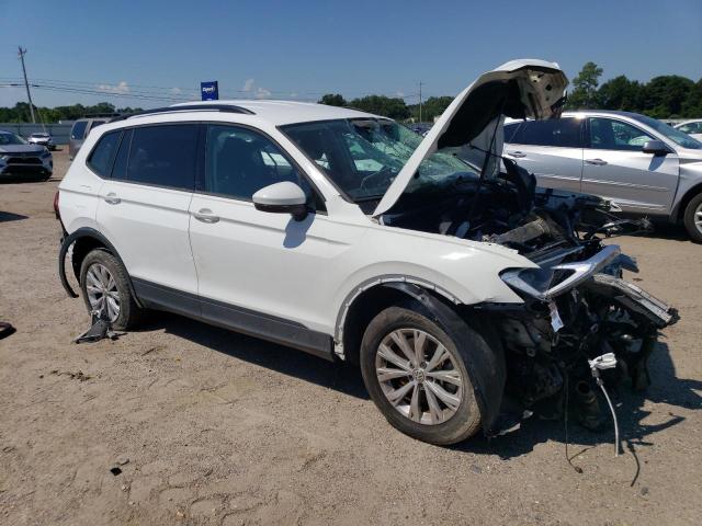 3VV1B7AX5LM152779 Volkswagen Tiguan S 4