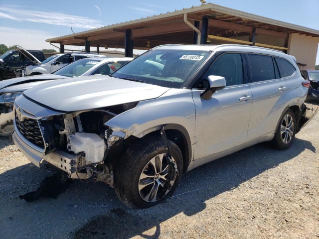 5TDGZRAH7NS117415 2022 Toyota Highlander Xle