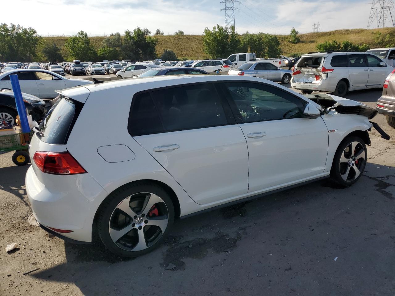 3VW447AU6GM014831 2016 Volkswagen Gti S/Se