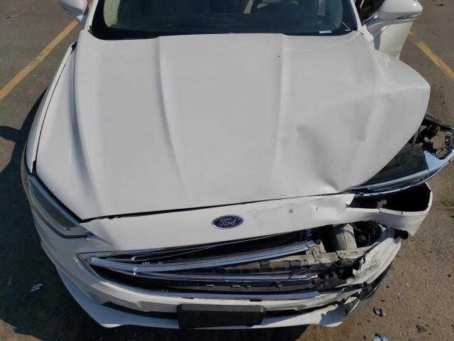 3FA6P0HD0HR131315 Ford FUSION SE