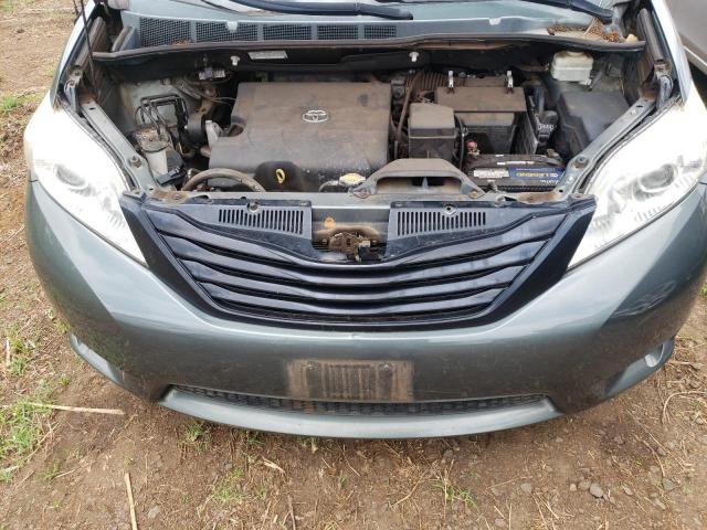 5TDZK3DC8ES424926 Toyota SIENNA