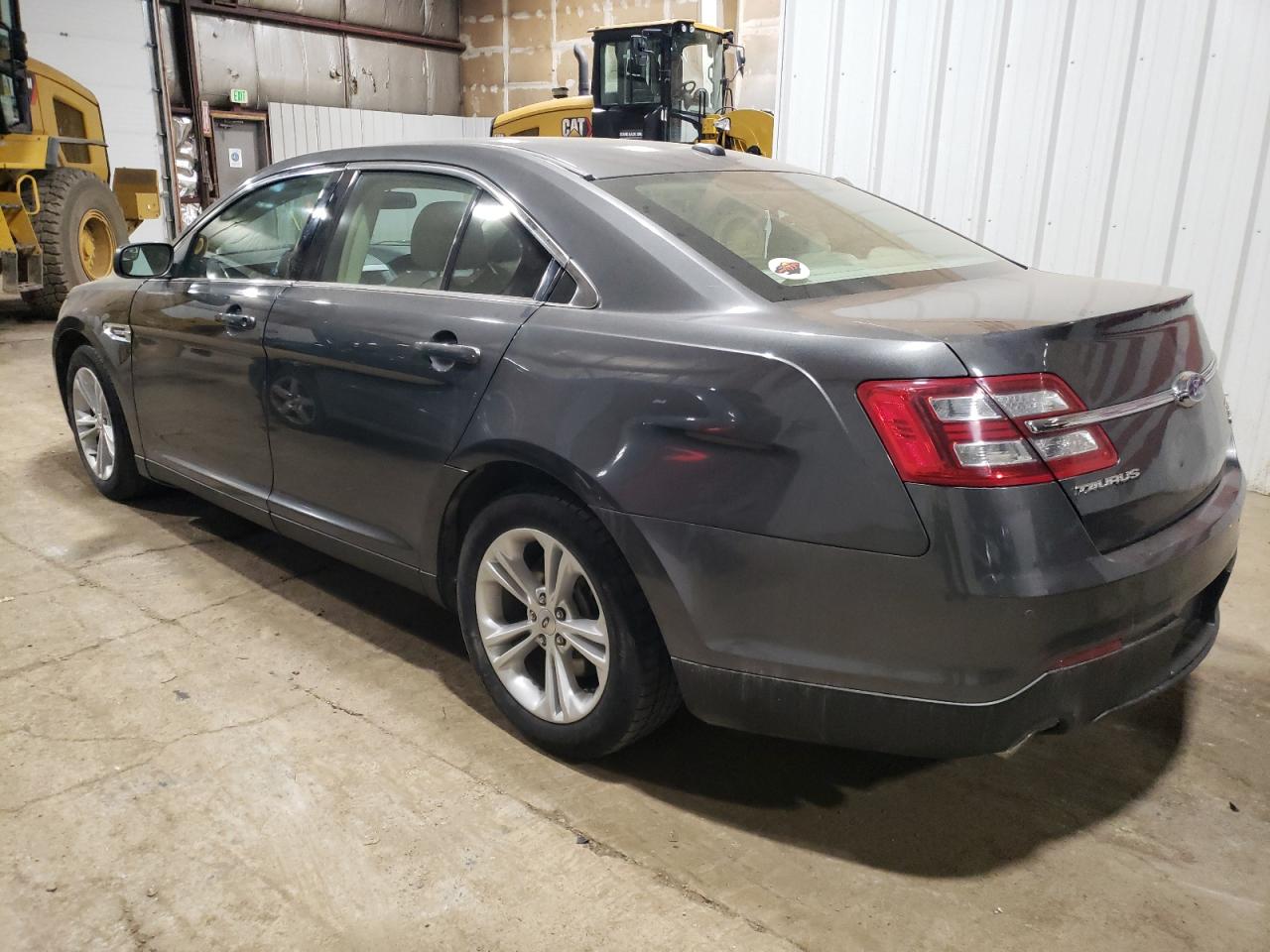 VIN: 1FAHP2H85GG105323 2016 FORD TAURUS