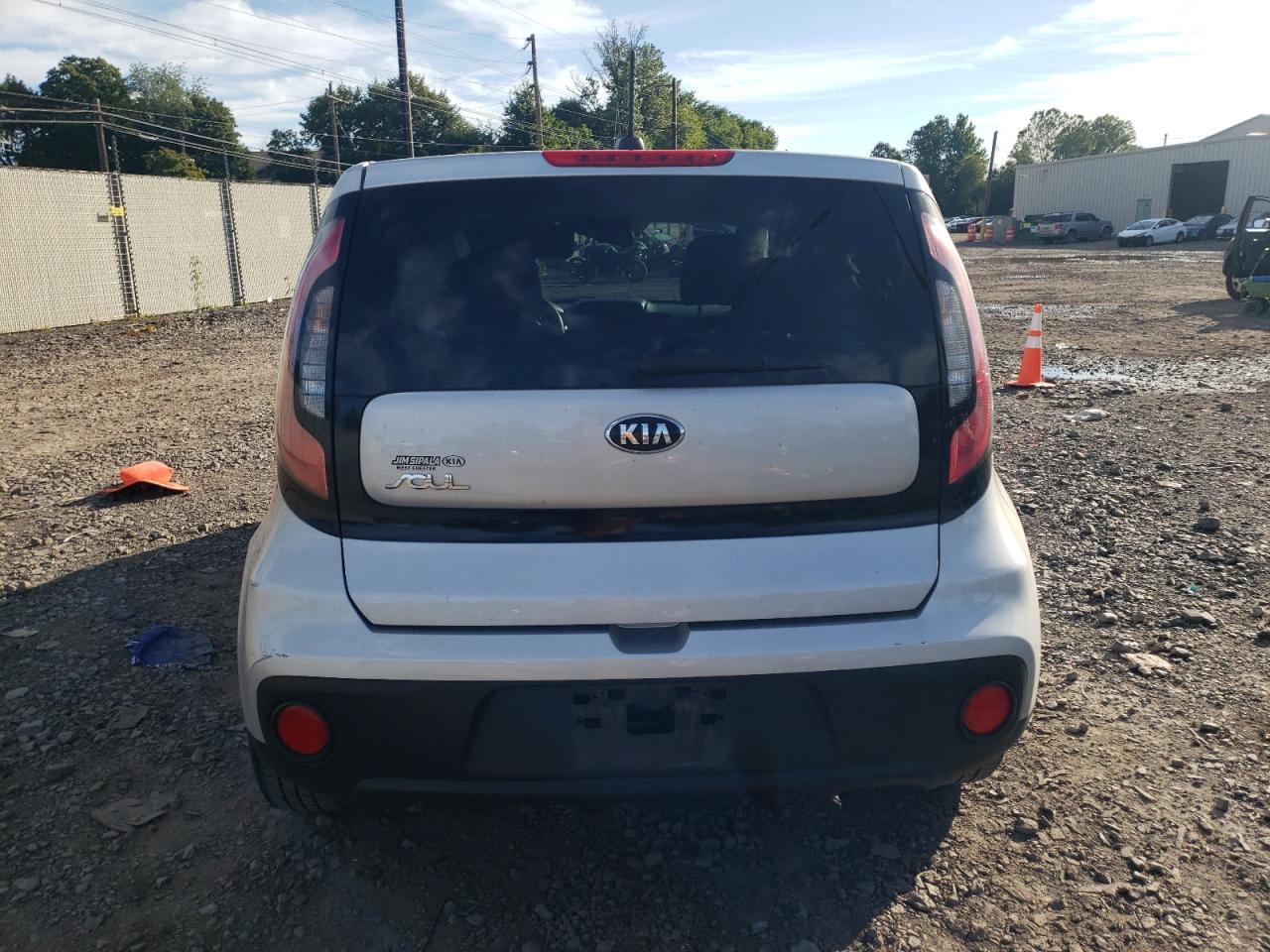 KNDJN2A2XJ7561980 2018 Kia Soul