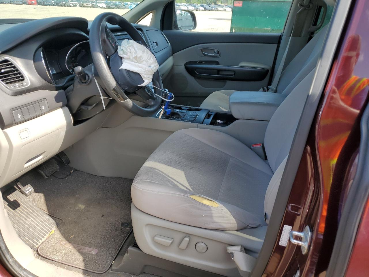 2016 Kia Sedona Lx vin: KNDMB5C11G6093521