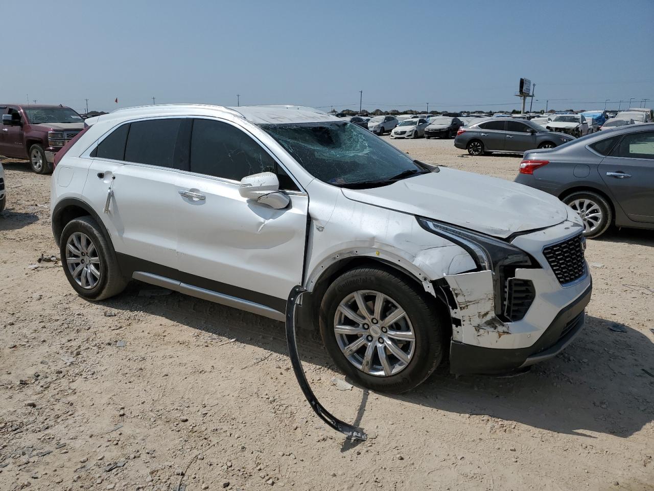 1GYFZDR46MF045776 Cadillac XT4 PREMIU 4