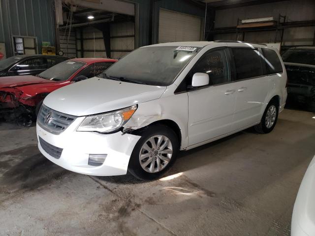 2013 Volkswagen Routan SE