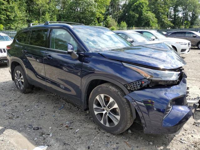 VIN 5TDHZRBHXNS191124 2022 Toyota Highlander, Xle no.4