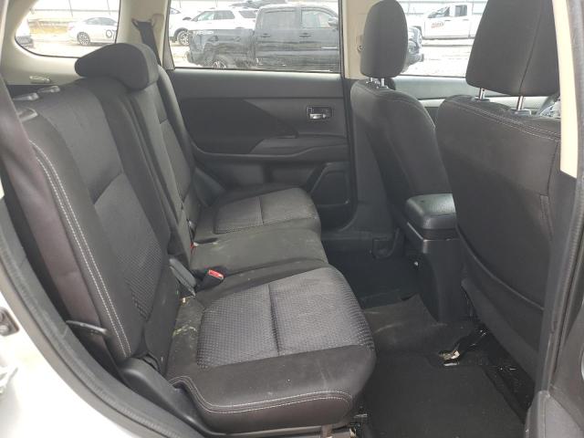 JA4AZ3A34JZ052601 Mitsubishi Outlander Se