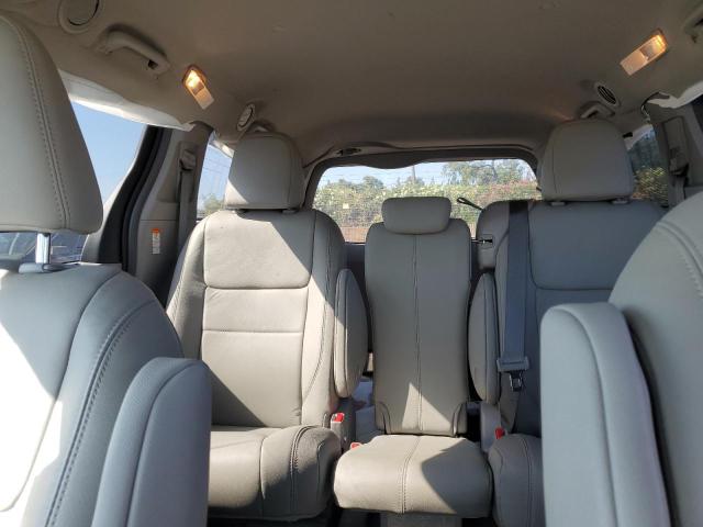 5TDYZ3DC5JS935978 Toyota SIENNA XLE