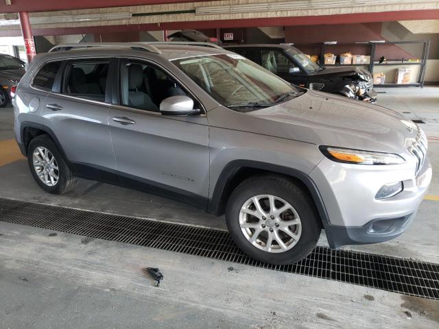 1C4PJMCS9FW615913 Jeep Cherokee Latitude