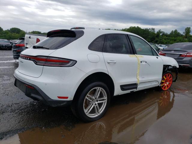 VIN WP1AA2A5XNLB11635 2022 Porsche Macan no.3