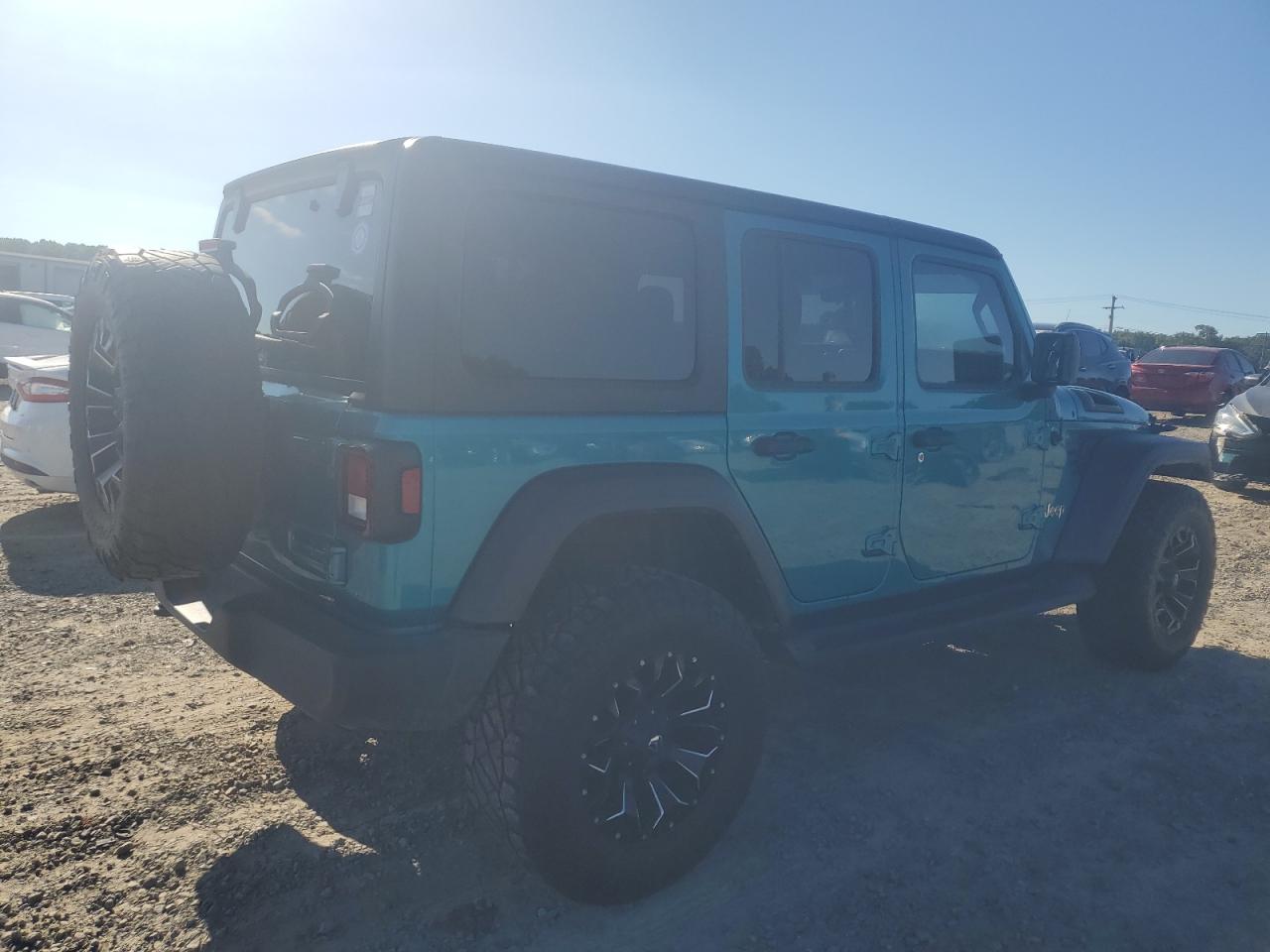 1C4HJXDN2LW223821 Jeep Wrangler U 3