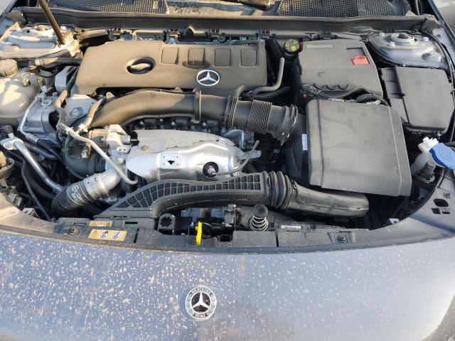 W1K3G4FB7NJ331528 Mercedes-Benz A 220 4matic