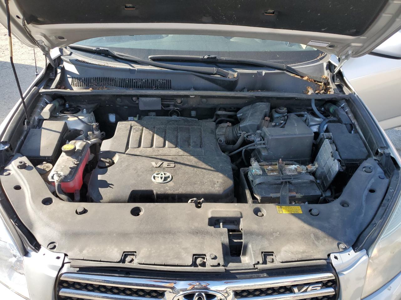 JTMBK31V885070651 2008 Toyota Rav4 Limited