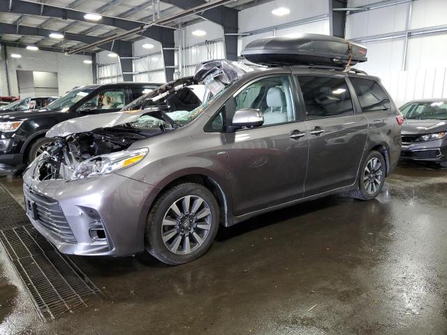 2019 Toyota Sienna XLE