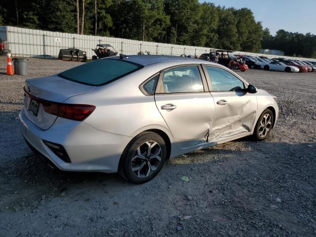 3KPF24AD3ME320102 Kia Forte  3