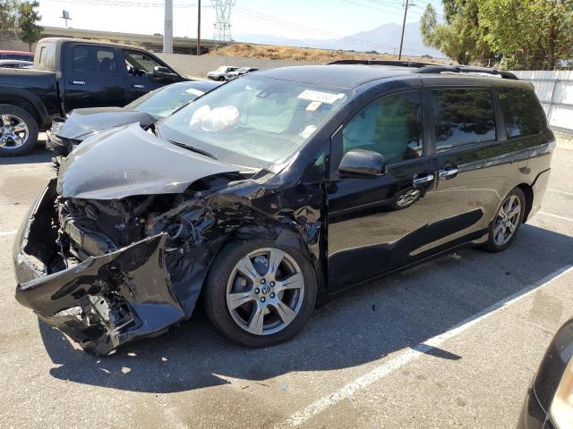 5TDXZ3DC0JS913480 2018 TOYOTA SIENNA, photo no. 1