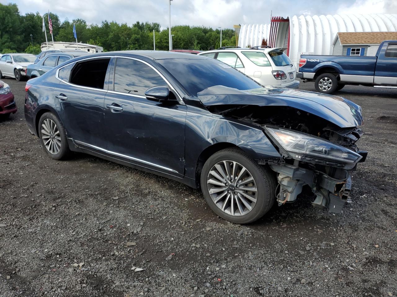 KNALB4J14H5072840 2017 Kia Cadenza Premium