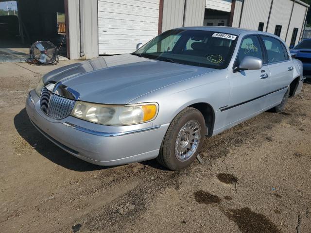 2001 Lincoln Town Car Cartier