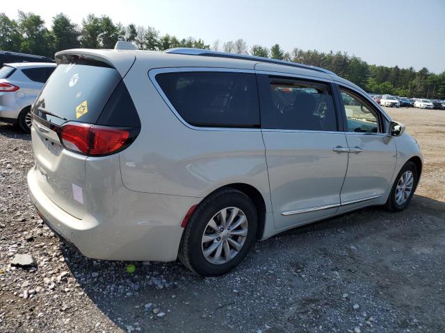 2C4RC1BG7KR703425 2019 CHRYSLER PACIFICA, photo no. 3