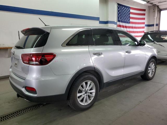 5XYPGDA52KG482723 KIA SORENTO LX