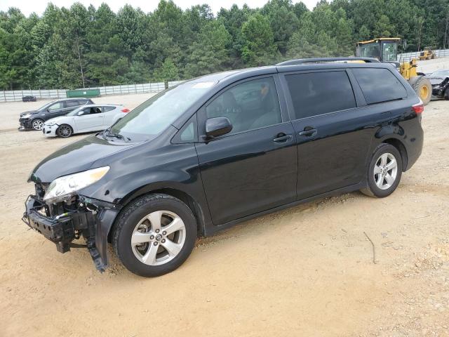 2019 Toyota Sienna LE