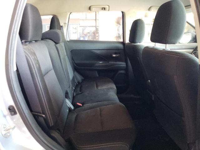 JA4AD2A31HZ028632 Mitsubishi Outlander Es
