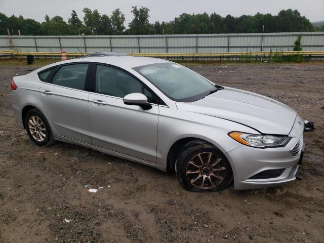 VIN 3FA6P0G75HR161311 2017 Ford Fusion, S no.4