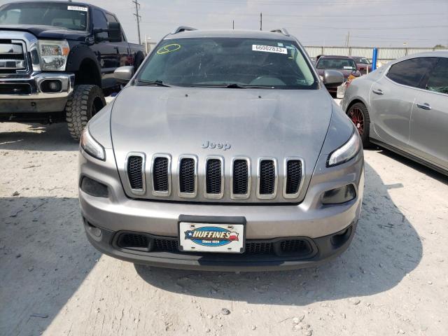 1C4PJLCS8FW660755 Jeep Cherokee Latitude