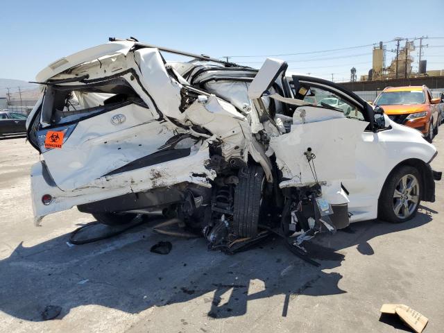 2018 TOYOTA SIENNA SE 5TDXZ3DC3JS923324