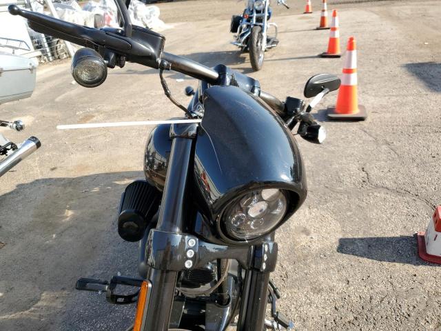 2017 HARLEY-DAVIDSON FXSE 1HD1TG917HB958955
