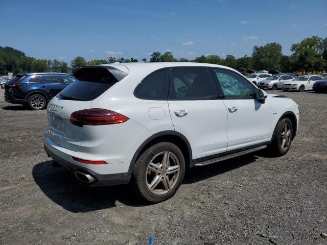 VIN WP1AF2A23GKA43775 2016 PORSCHE CAYENNE no.3