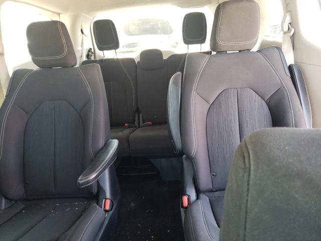 2C4RC1CG5LR117256 Chrysler Voyager Lx