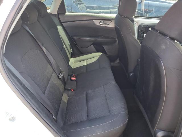 3KPF24AD8KE064598 KIA FORTE FE