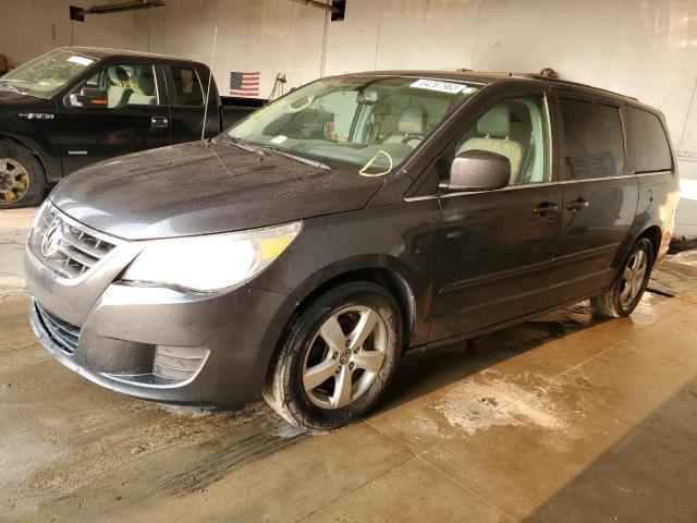 2011 Volkswagen Routan SE