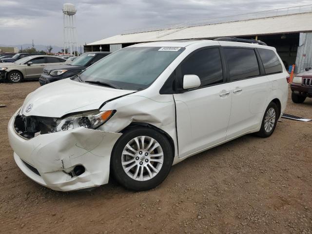 2016 Toyota Sienna XLE