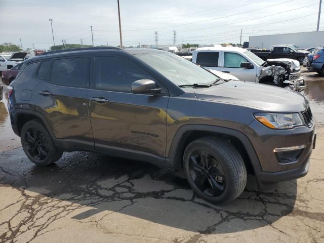3C4NJDBB0JT401044 Jeep Compass Latitude