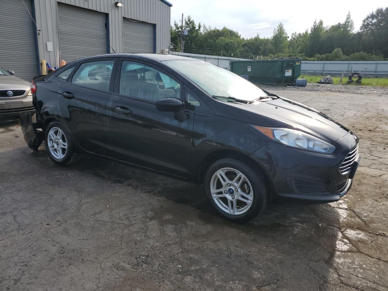 3FADP4BJ7KM134648 Ford Fiesta SE 4