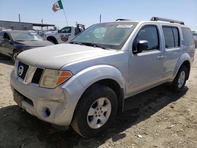 2005 Nissan Pathfinder LE