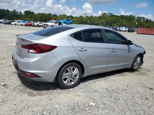 KMHD84LF2LU929455 Hyundai Elantra SE 3