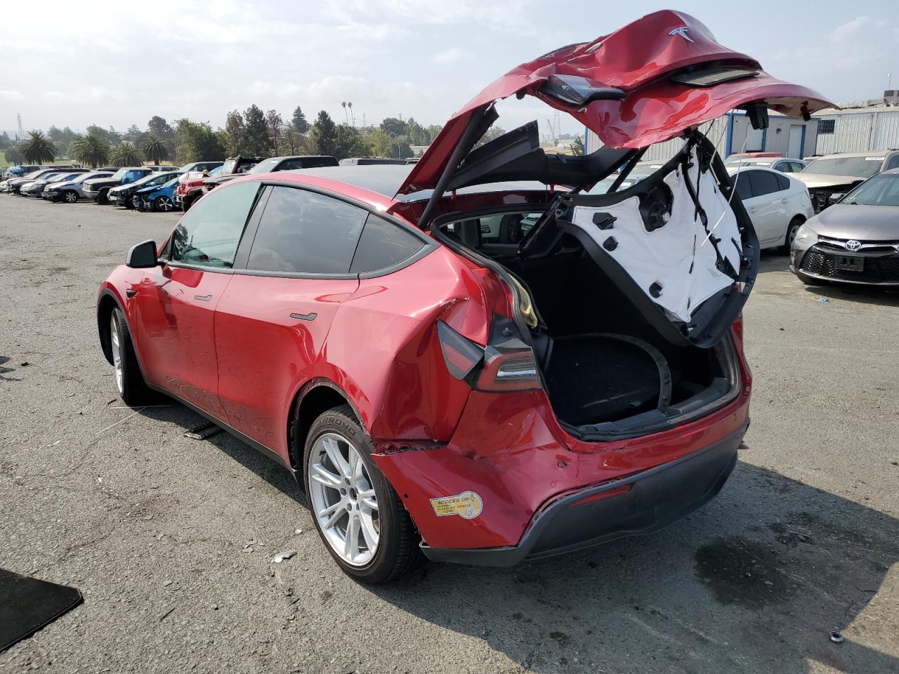 7SAYGDEE1NF369827 Tesla Model Y  2