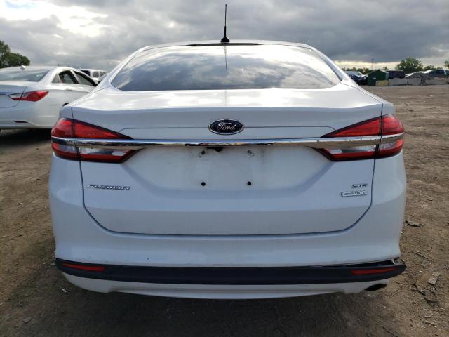 3FA6P0HD1HR131842 Ford FUSION SE