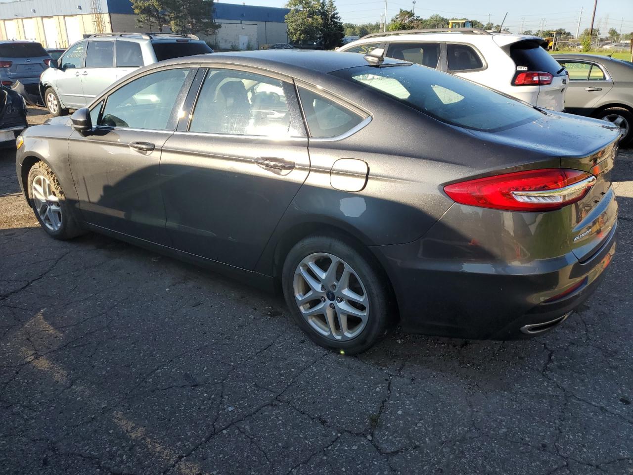 2020 Ford Fusion Se vin: 3FA6P0T90LR198377