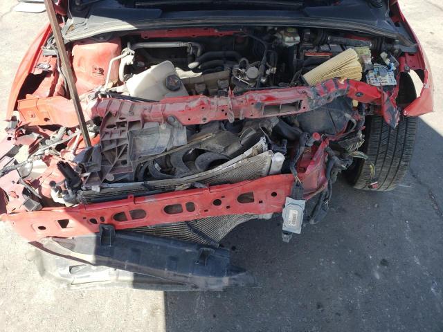 1FADP3K25HL246975 Ford FOCUS SE